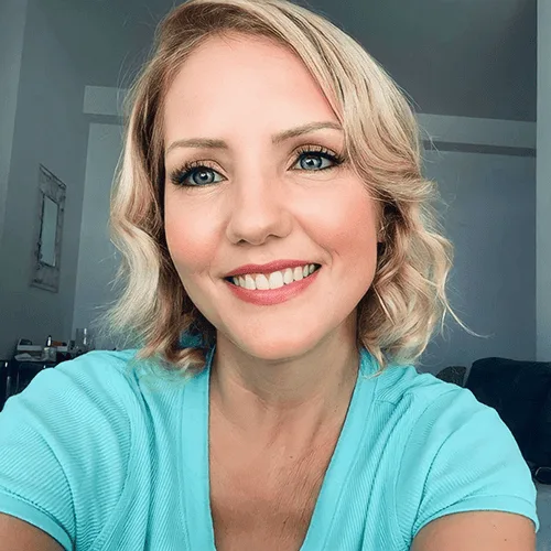 Marina Alvarenga